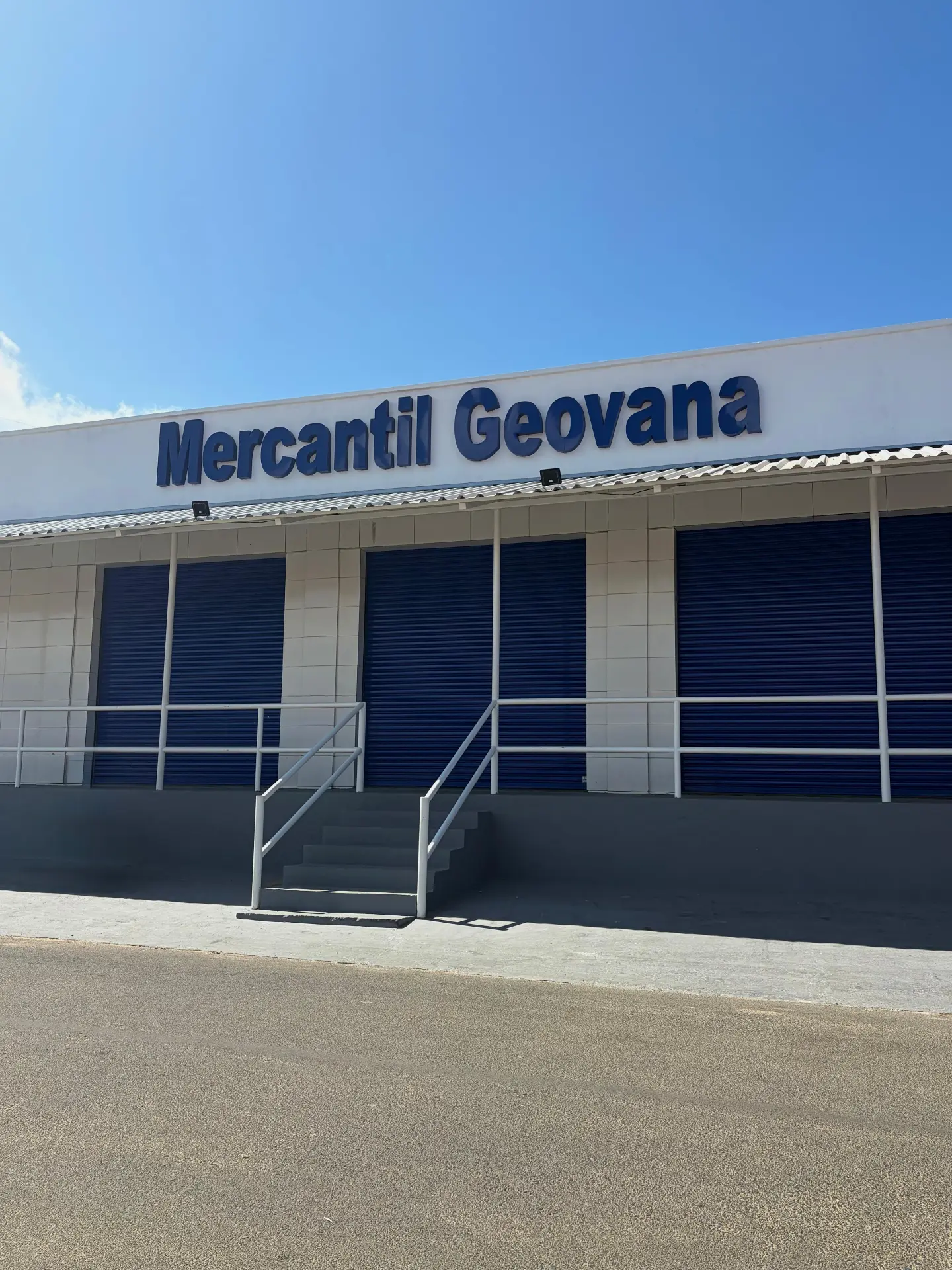 Fachada do Mercantil Geovana